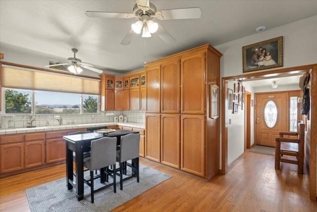 2675 Pacheco Pass Highway, Gilroy CA: https://media.crmls.org/mediaz/0c50ad78-6e7e-4cde-98a7-d0cf8ea697c4.jpg