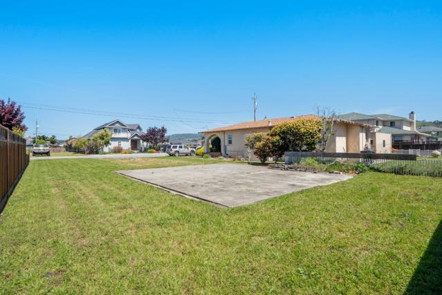 411 Belleville, Half Moon Bay CA: https://media.crmls.org/mediaz/0c512d4e-b6f4-471c-abc4-287a9099b94c.jpg