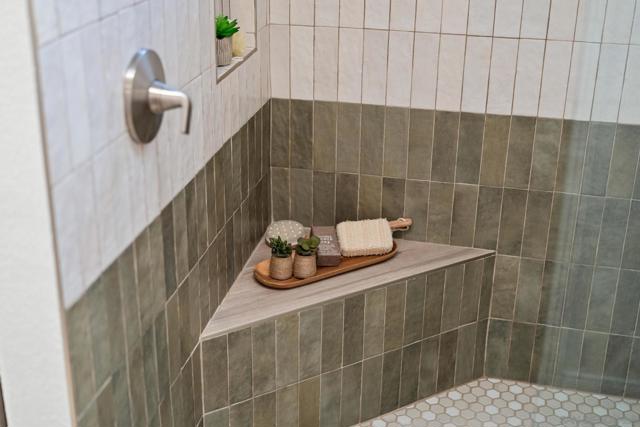 Image 5 of 65 For 12753 Aspen Ct