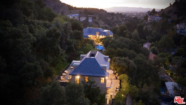 Details for 3911 Oeste Avenue, Studio City, CA 91604