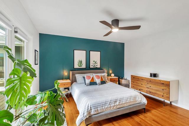 1528 Fernside Street, Redwood City CA: https://media.crmls.org/mediaz/0c54a6dc-806c-4609-9aa8-47b2d76952a5.jpg