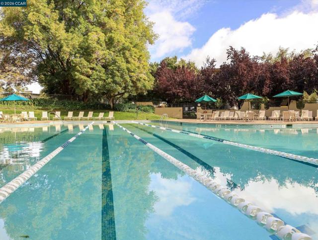 820 N Delaware St, San Mateo CA: https://media.crmls.org/mediaz/0c5500db-0c3c-4e31-abdc-8b77f77b3fd7.jpg