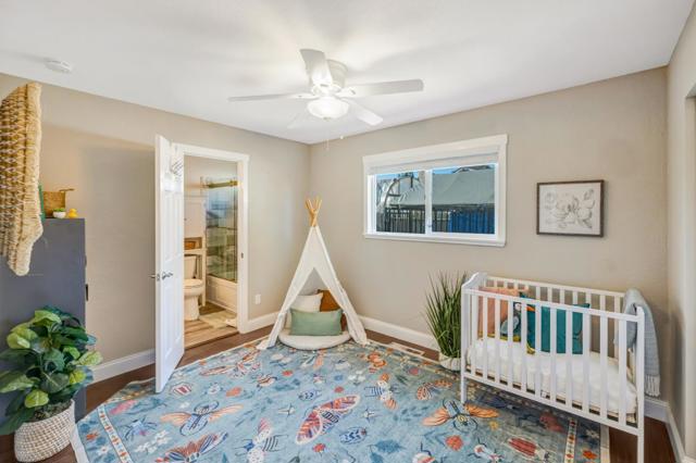 15410 Oak Hills Drive, Salinas CA: https://media.crmls.org/mediaz/0c553913-809c-46a7-80cb-46d10cd5ef30.jpg