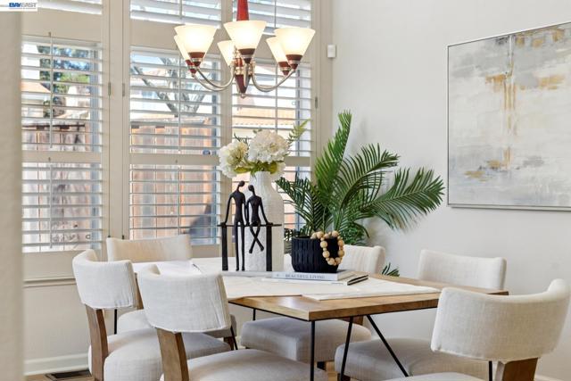 Image 11 of 60 For 674 Crystal Ct