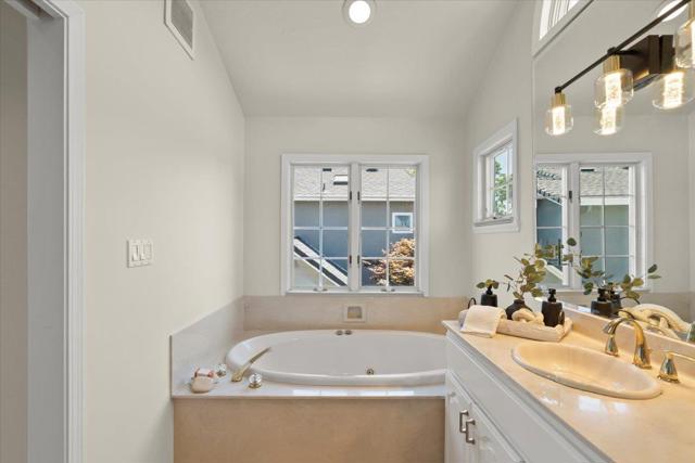 15570 Loma Vista Avenue, Los Gatos CA: https://media.crmls.org/mediaz/0c575c13-646b-40d4-afb8-a5b0803ffbd9.jpg