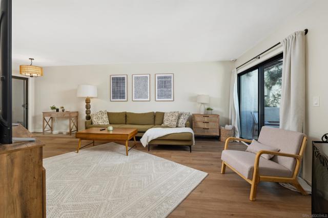 2274 Caminito Pescado, San Diego, California 92107, 2 Bedrooms Bedrooms, ,2 BathroomsBathrooms,Townhouse,For Sale,Caminito Pescado,250041267SD