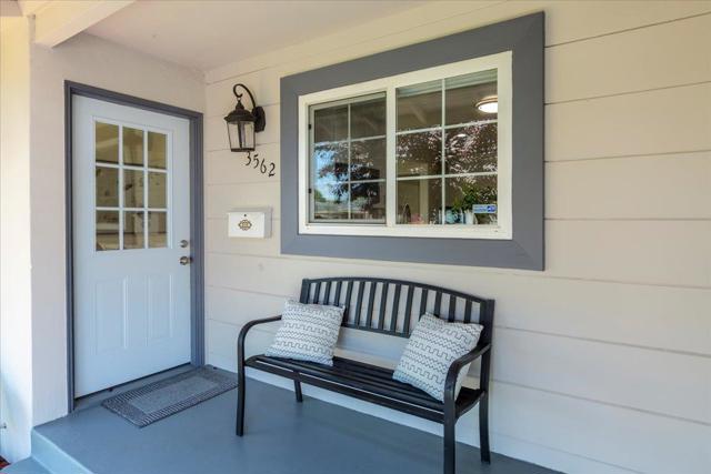 3562 Earl Drive, Santa Clara CA: https://media.crmls.org/mediaz/0c590943-acc1-4fde-aa77-5a2e7587dc2c.jpg
