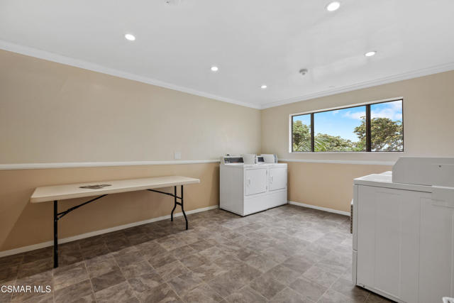 5000 S Centinela Avenue, Los Angeles CA: https://media.crmls.org/mediaz/0c597020-ba15-4949-8ca2-93696fa38384.jpg
