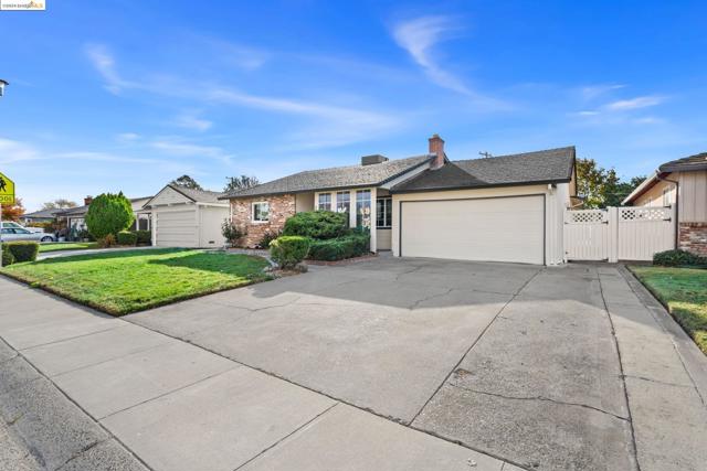 Image 2 of 26 For 2444 39th Ave