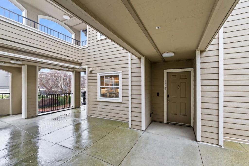 852 Diablo Avenue #104