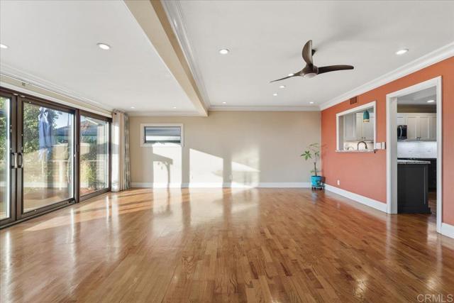Detail Gallery Image 7 of 36 For 866 Cordova St, San Diego,  CA 92107 - 4 Beds | 2/1 Baths