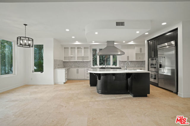 5309 Louise Avenue, Encino CA: https://media.crmls.org/mediaz/0c5c2b3d-5f15-4e8c-9bae-236d643cfa6e.jpg
