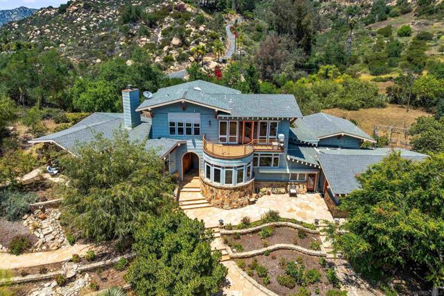 6132 Rainbow Heights Rd, Fallbrook CA: https://media.crmls.org/mediaz/0c5c420d-51e2-4fdc-ab5d-f5aa971c6b3a.jpg