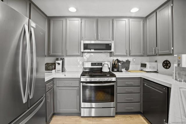 802 Azalea Ave, San Marcos CA: https://media.crmls.org/mediaz/0c5cad36-c399-4c1c-ba4a-4729ad71277e.jpg