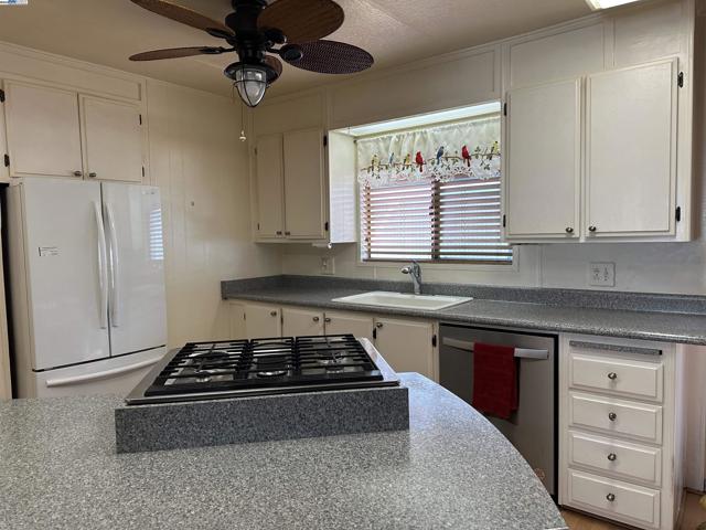 4141 Deep Creed Rd., Fremont CA: https://media.crmls.org/mediaz/0c5cb741-5f84-42fa-bc89-e786f83010a3.jpg