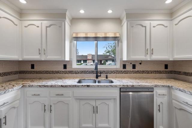 745 Ambrose Drive, Salinas CA: https://media.crmls.org/mediaz/0c5d1b58-836a-47b4-8181-1c700343aafc.jpg