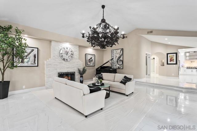 4716 S Mission Rd, Fallbrook CA: https://media.crmls.org/mediaz/0c5fc7be-81e7-4af4-958b-dbf960bdc10f.jpg