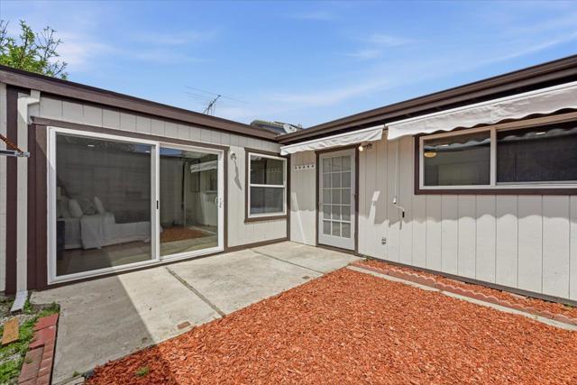 32915 Lake Erie Street, Fremont CA: https://media.crmls.org/mediaz/0c5ff326-deb9-47d3-93e5-b7c76aba3f06.jpg