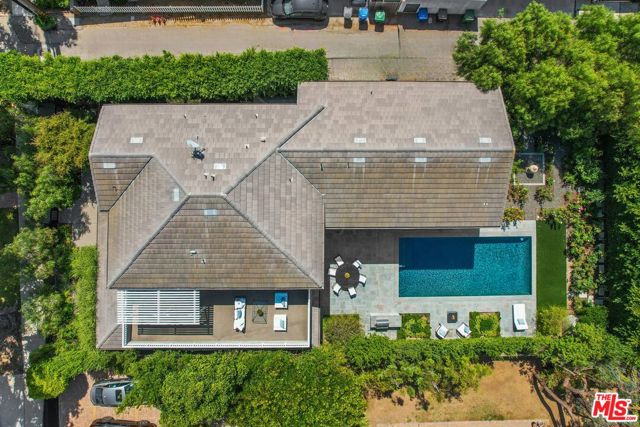 416 4th Street, Santa Monica, California 90402, 4 Bedrooms Bedrooms, ,3 BathroomsBathrooms,Single Family Residence,For Sale,4th,24424405