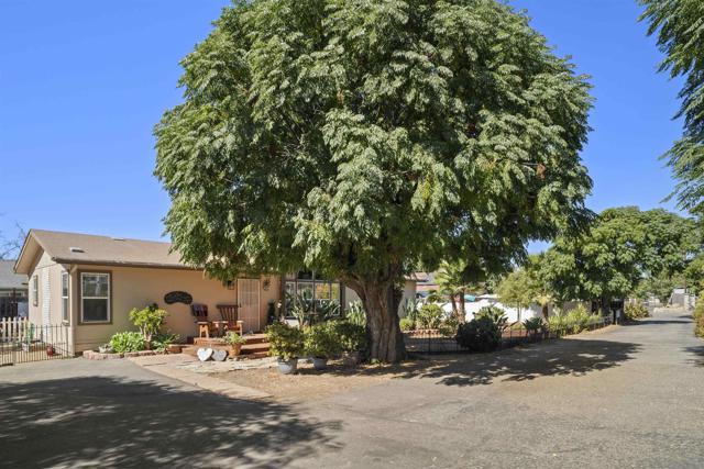 Image 6 of 60 For 9421 Los Coches Rd