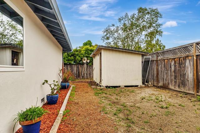 2259 Chanticleer Avenue, Santa Cruz CA: https://media.crmls.org/mediaz/0c626a1d-3e05-47d7-8f4c-b2bb7ec8349e.jpg