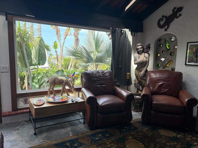 Detail Gallery Image 4 of 24 For 122 S Rios #5,  Solana Beach,  CA 92075 - 3 Beds | 2 Baths