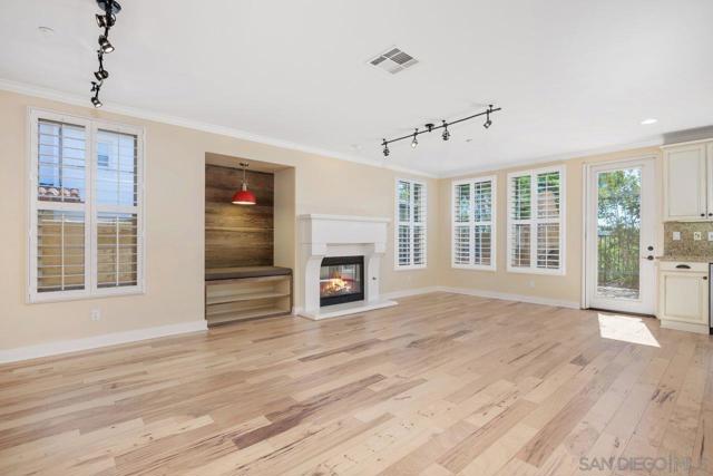 7551 Delfina, San Diego CA: https://media.crmls.org/mediaz/0c637d60-0f24-4281-9781-99049da8e82a.jpg