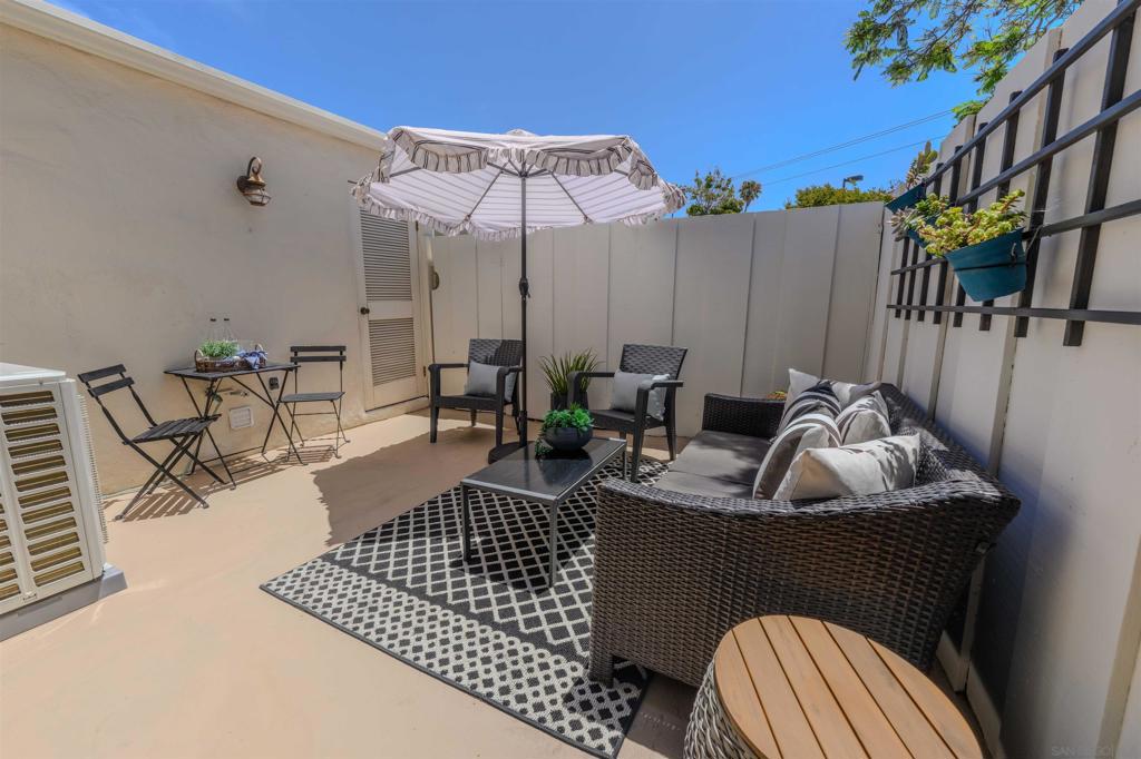 4202 Loma Riviera Ln - photo 18