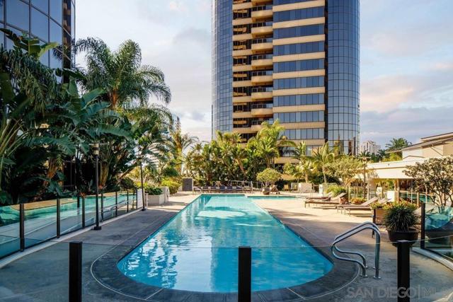 100 Harbor Dr, San Diego CA: https://media.crmls.org/mediaz/0c63fdab-9d29-4cfb-b2f0-ca4e2d5eb6b4.jpg