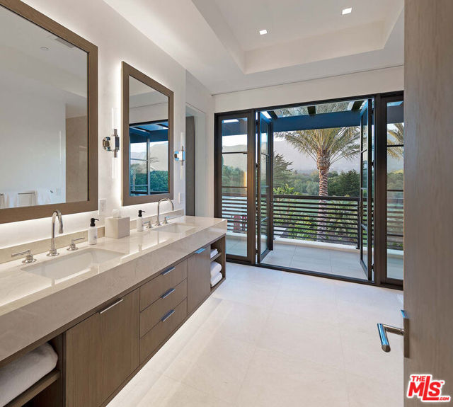 1437 S Jameson Lane, Montecito CA: https://media.crmls.org/mediaz/0c6492dc-1c36-4c79-baf8-e3a0dd939f78.jpg