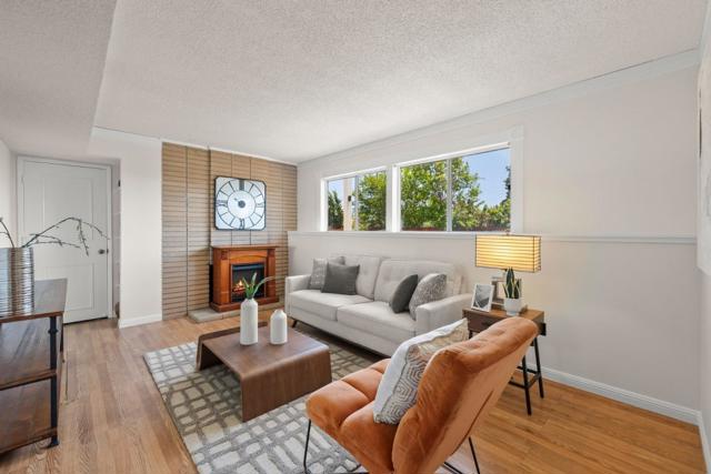 423 Riviera Drive, Union City CA: https://media.crmls.org/mediaz/0c651c0f-130d-46cb-8356-4e32487a9515.jpg