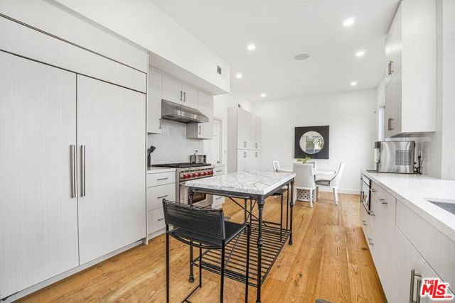 3485 Ridgeford Drive, Westlake Village CA: https://media.crmls.org/mediaz/0c65bfa7-2a79-479f-be56-ab83a880b4c8.jpg