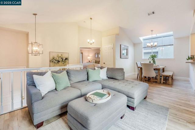 1320 Strawberry Court, Danville CA: https://media.crmls.org/mediaz/0c65c5c3-affe-4bec-9a56-e52ca1df1c60.jpg