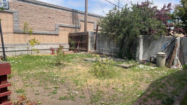 Image 20 of 21 For 25936 Peterman Ave