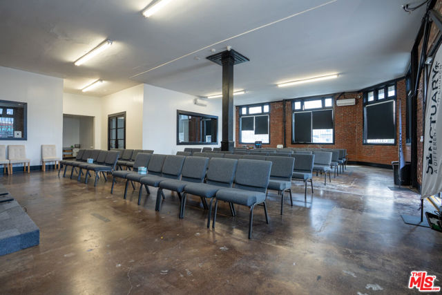 Image 19 of 22 For 1645 48th Street