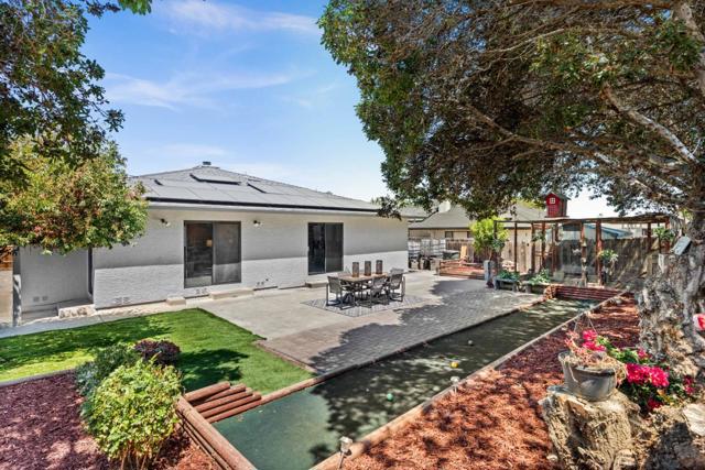 1031 Trinity Drive, Hollister CA: https://media.crmls.org/mediaz/0c670428-7989-4b41-b7b5-21b5093b23db.jpg