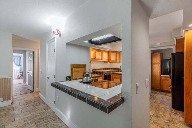 820 Comstock Road, Hollister CA: https://media.crmls.org/mediaz/0c68636b-8697-40e6-b2cc-a52feea40e80.jpg