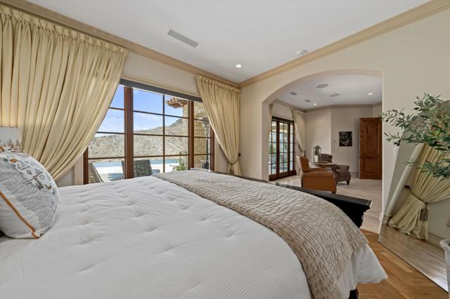 28 Grande View Court, Rancho Mirage CA: https://media.crmls.org/mediaz/0c68900e-0291-45e2-8b25-5409a5e566ef.jpg