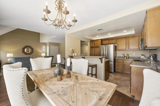Detail Gallery Image 3 of 31 For 17985 Caminito Pinero #190,  San Diego,  CA 92128 - 2 Beds | 2 Baths