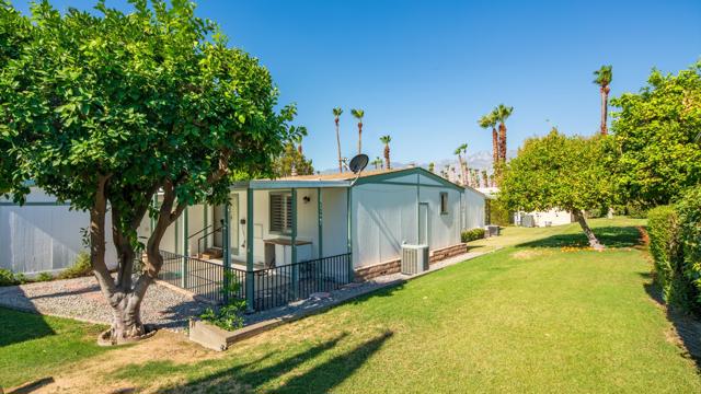 1139 Via Feliz, Cathedral City CA: https://media.crmls.org/mediaz/0c6abe7d-2b8a-43b4-be8c-80f9fe2735b9.jpg