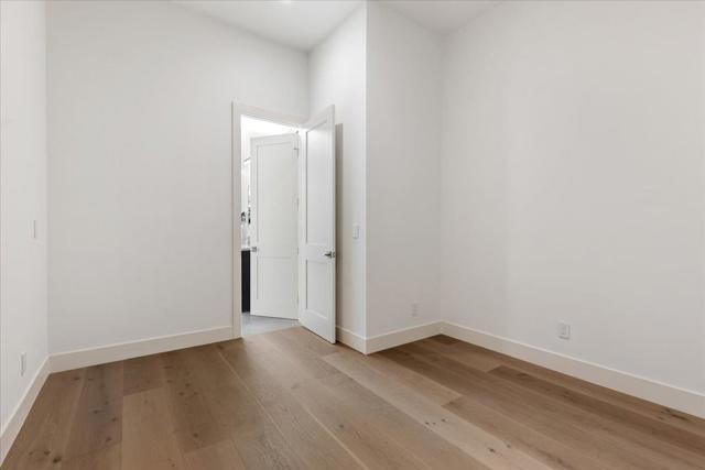 61 HILLTOP Drive, San Carlos CA: https://media.crmls.org/mediaz/0c6b2071-0776-4e24-bb2c-bf236ef2933d.jpg