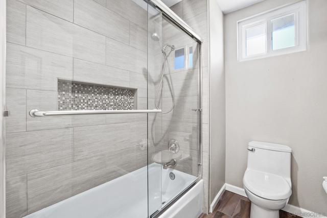 1187 Avenida Azul, San Marcos CA: https://media.crmls.org/mediaz/0c6b292e-db1e-4086-a4ab-e92e67a6fd33.jpg