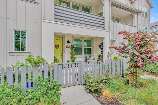 18165 Cosecha Lane, Morgan Hill CA: https://media.crmls.org/mediaz/0c6b86c9-e9c9-4e26-b63e-321628c1c8c8.jpg