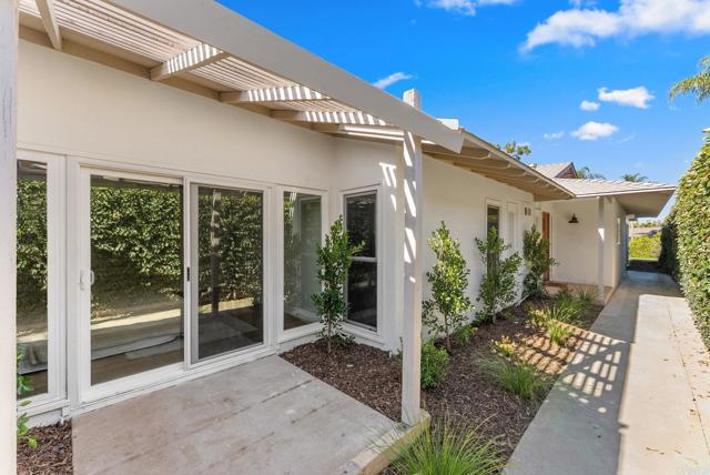 Detail Gallery Image 3 of 45 For 1446 La Linda Dr, San Marcos,  CA 92078 - 2 Beds | 2 Baths