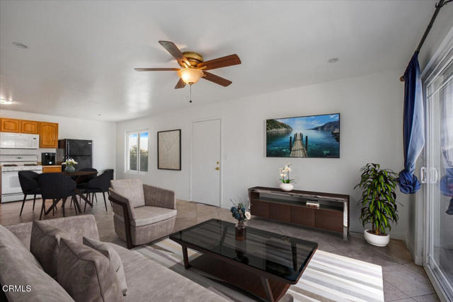 Detail Gallery Image 1 of 15 For 218 S Steckel Dr Dr, Santa Paula,  CA 93060 - 2 Beds | 1 Baths