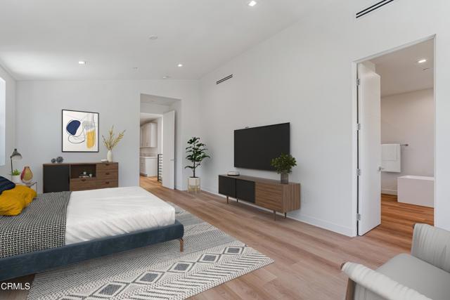 Detail Gallery Image 27 of 68 For 2821 Los Robles Rd, Thousand Oaks,  CA 91362 - 3 Beds | 2/1 Baths