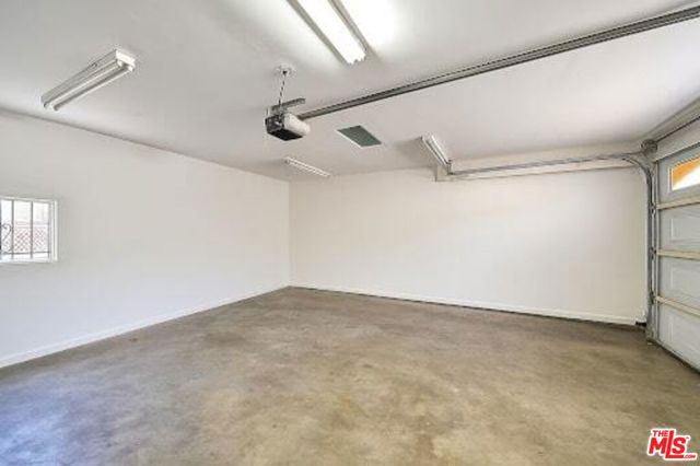 2912 5th Avenue, Los Angeles CA: https://media.crmls.org/mediaz/0c6cede8-81e8-4da8-8c0c-8982ceef76a4.jpg