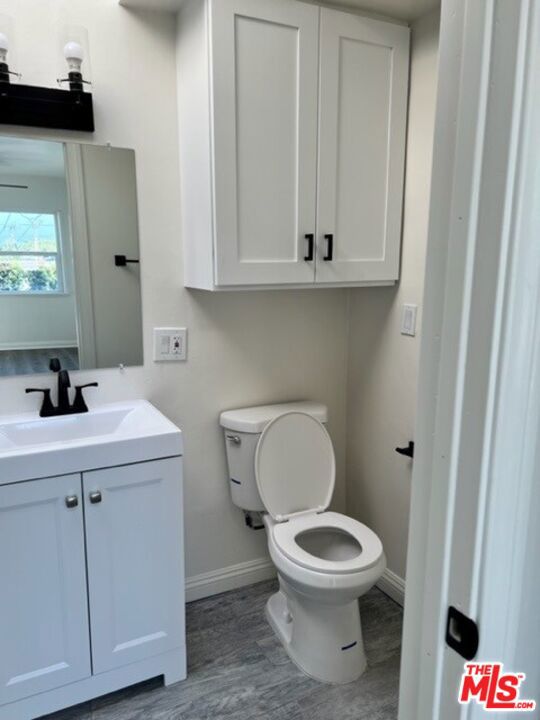 6006 6006 1/2 W Pico Boulevard, Los Angeles CA: https://media.crmls.org/mediaz/0c6d528a-29d1-4461-b406-65cf458cf912.jpg