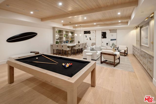 10444 Charing Cross Road, Los Angeles CA: https://media.crmls.org/mediaz/0c6dab48-beb0-4f93-8fe3-6a02544e5c77.jpg