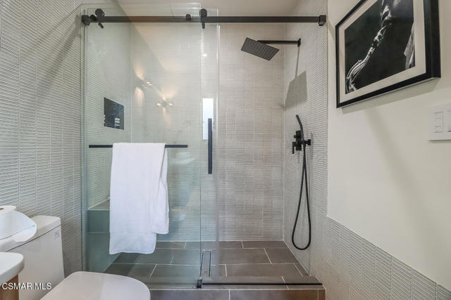 514 W Washington Boulevard, Pasadena CA: https://media.crmls.org/mediaz/0c6ddcfd-c39e-4c25-a365-b87cfa8b5e7a.jpg